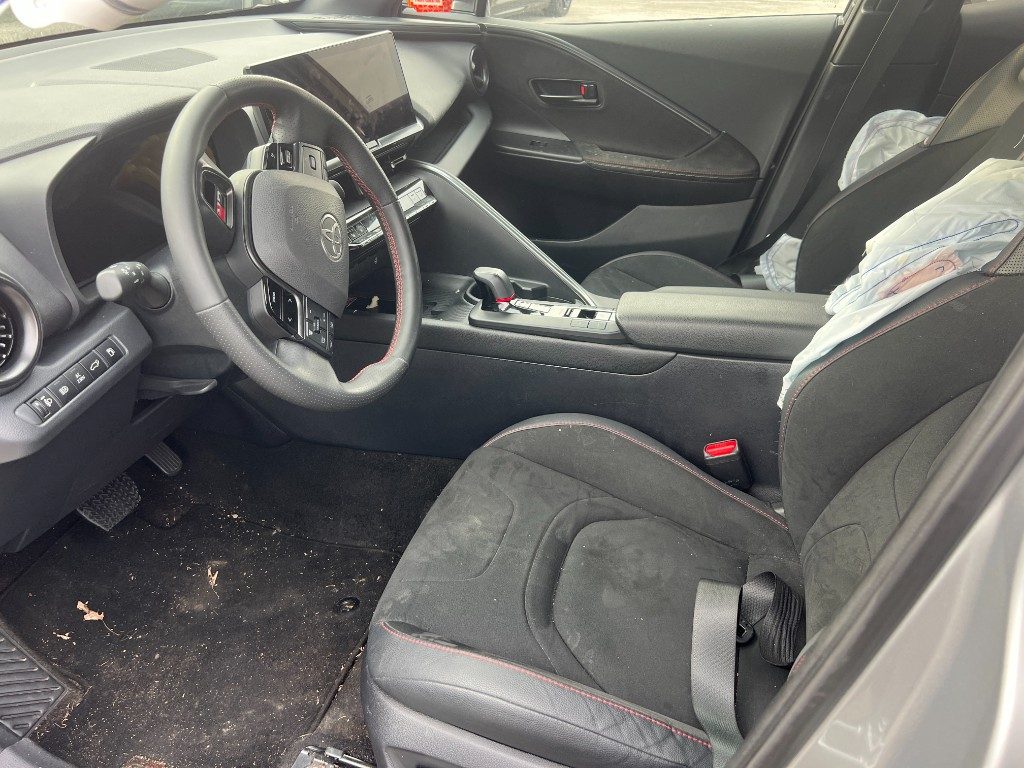 Immagine di TOYOTA C-HR 2.0 PHEV GR Sport del 08/2024 km 84566