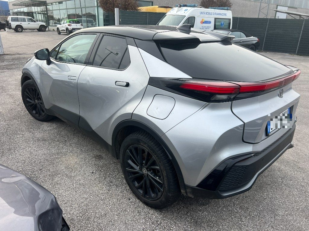 Immagine di TOYOTA C-HR 2.0 PHEV GR Sport del 08/2024 km 84566
