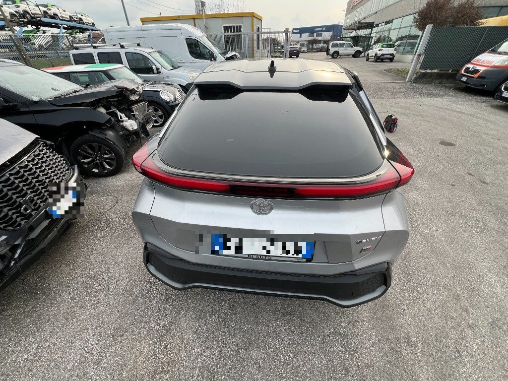 Immagine di TOYOTA C-HR 2.0 PHEV GR Sport del 08/2024 km 84566