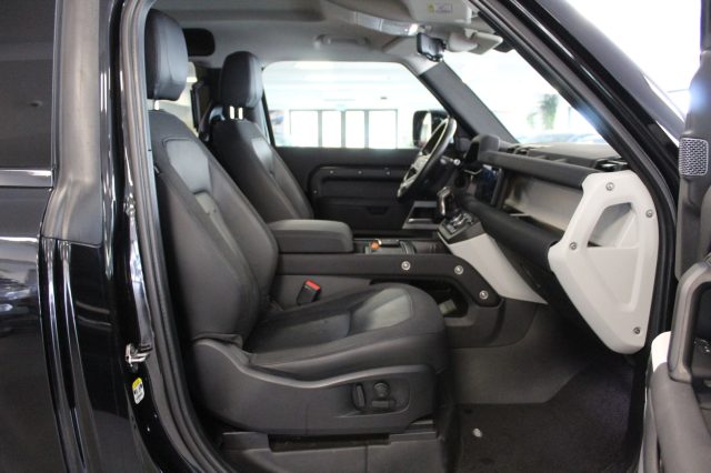 LAND ROVER DEFENDER 90 3.0D I6 250 CV AWD - foto 15