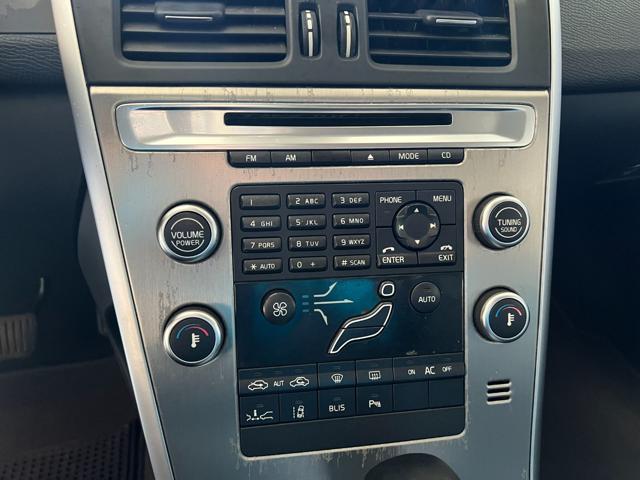 VOLVO XC60 2.4 D 175 CV FWD DRIVE MOMENTUM - foto 22