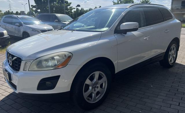 VOLVO XC60 2.4 D 175 CV FWD DRIVE MOMENTUM - foto 13