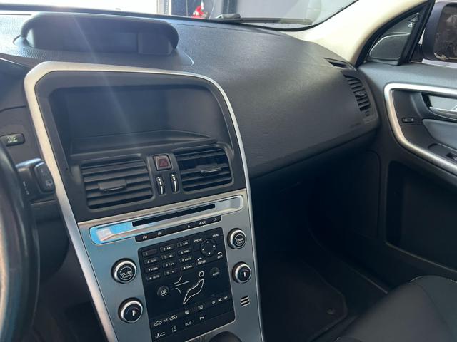 VOLVO XC60 2.4 D 175 CV FWD DRIVE MOMENTUM - foto 23
