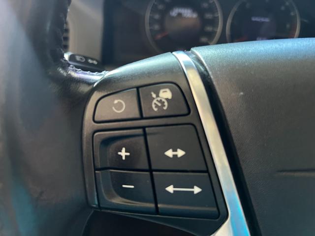 VOLVO XC60 2.4 D 175 CV FWD DRIVE MOMENTUM - foto 20