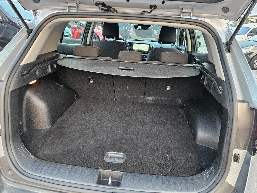 KIA Sportage 1.6 TGDi HYBRID - 11