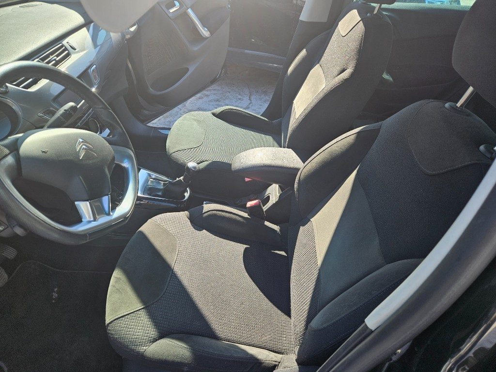 CITROEN C3 1.4 Exclusive - 7