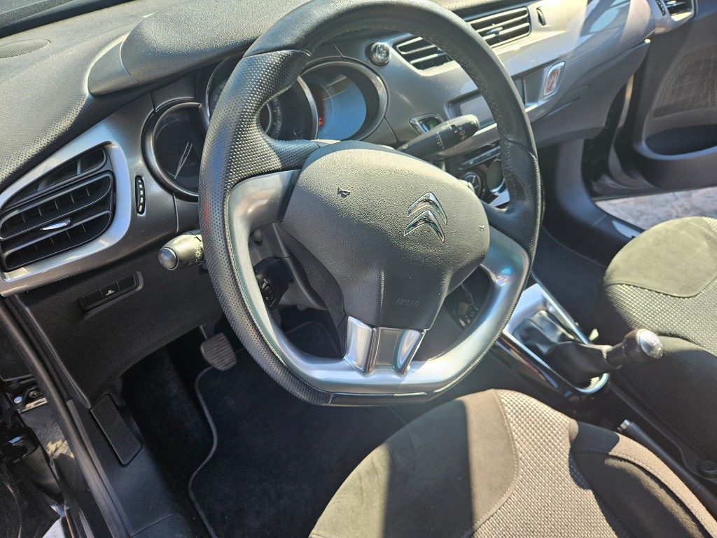 CITROEN C3 1.4 Exclusive - 8