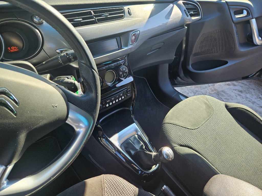 CITROEN C3 1.4 Exclusive - 9