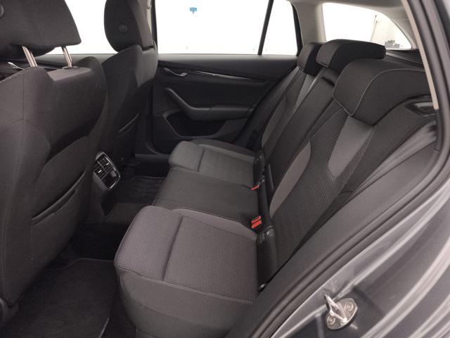 SKODA OCTAVIA 2.0 TDI EVO EXECUTIVE 150CV DSG - foto 21