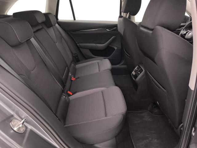 SKODA OCTAVIA 2.0 TDI EVO EXECUTIVE 150CV DSG - foto 28