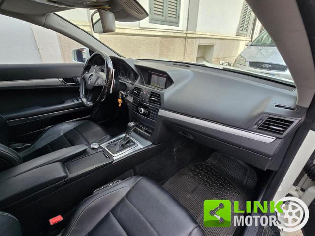 MERCEDES-BENZ E 220 CDI COUPÉ  AVANTGARDE - foto 38