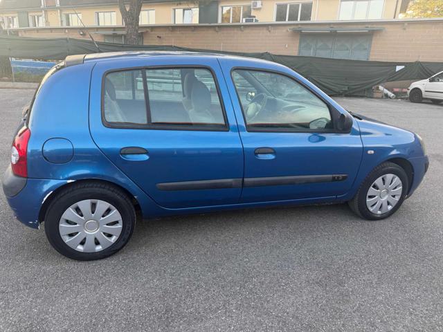 RENAULT CLIO 1.2 16V CAT 5P CONFORT STUPENDA  - foto 21