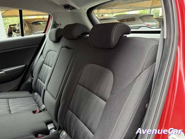 KIA SPORTAGE MHEV MILD HYBRID DCT TELECAMERA  - foto 28