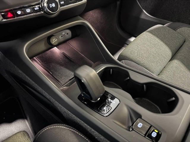 VOLVO XC40 B3 CORE AUTO - foto 8