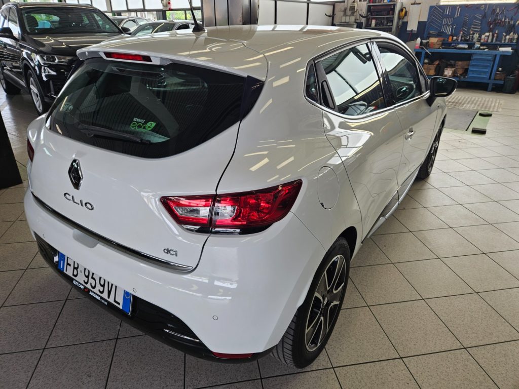 RENAULT Clio dCi 8V 75CV Start&Stop Energy Duel - 6