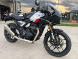 TRIUMPH Thruxton 400