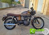 TRIUMPH Bonneville T100 Cafe Racer