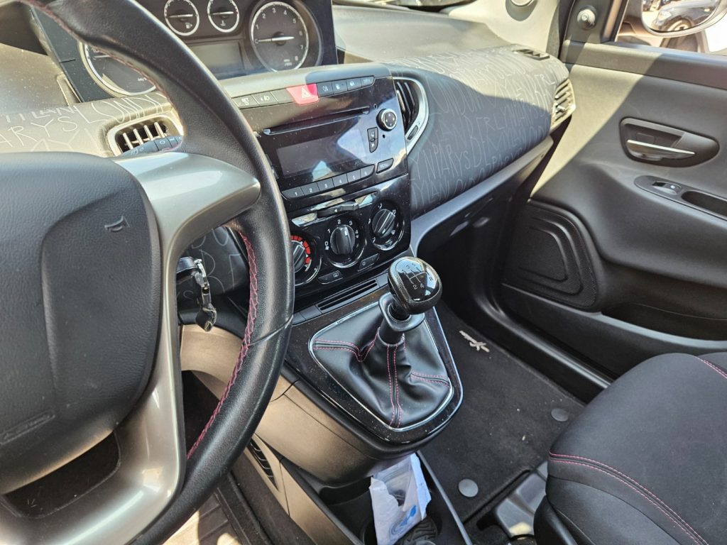 LANCIA Ypsilon 1.2 69 CV 5 porte GPL Ecochic Elefantino - 10