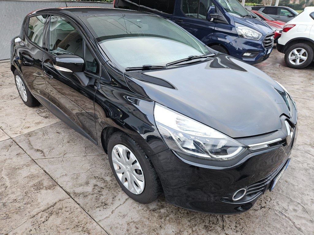 RENAULT Clio 1.5 dCi 8V 75CV 5 porte Wave - 9