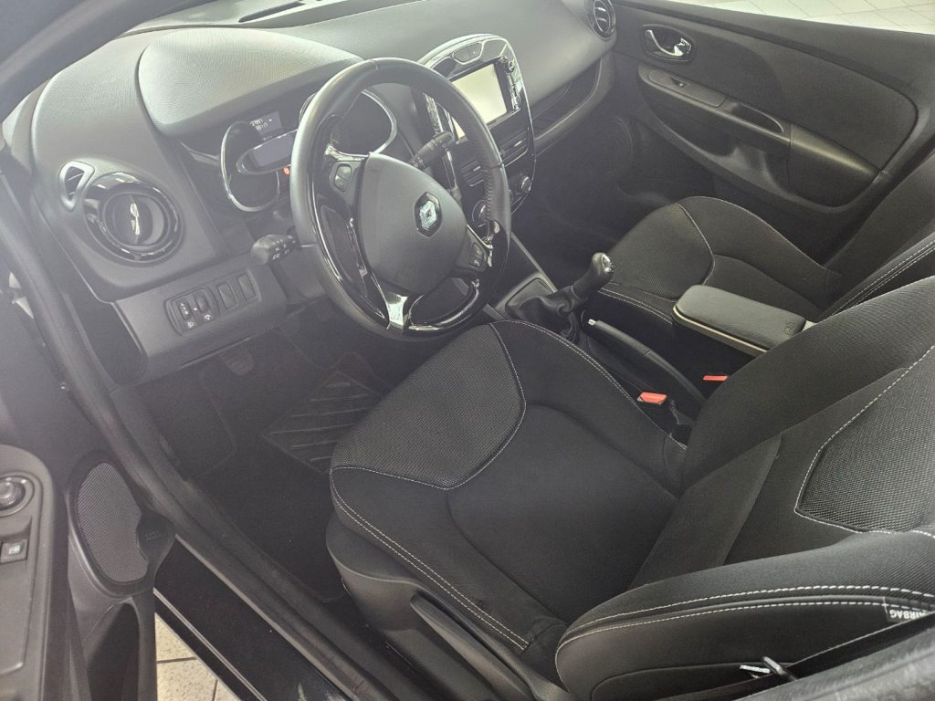 RENAULT Clio 1.5 dCi 8V 75CV 5 porte Wave - 19