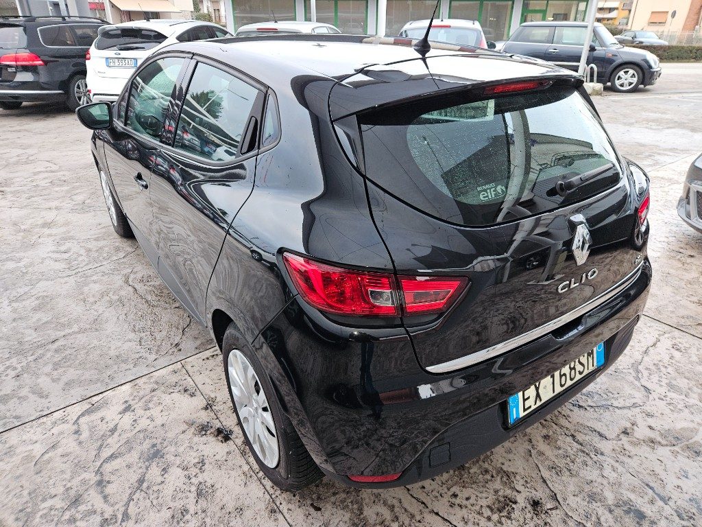 RENAULT Clio 1.5 dCi 8V 75CV 5 porte Wave - 12