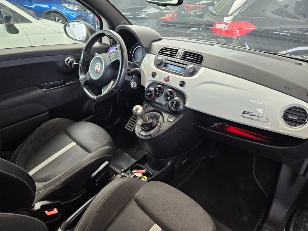 ABARTH 500 1.4 Turbo T-Jet Custom - 3
