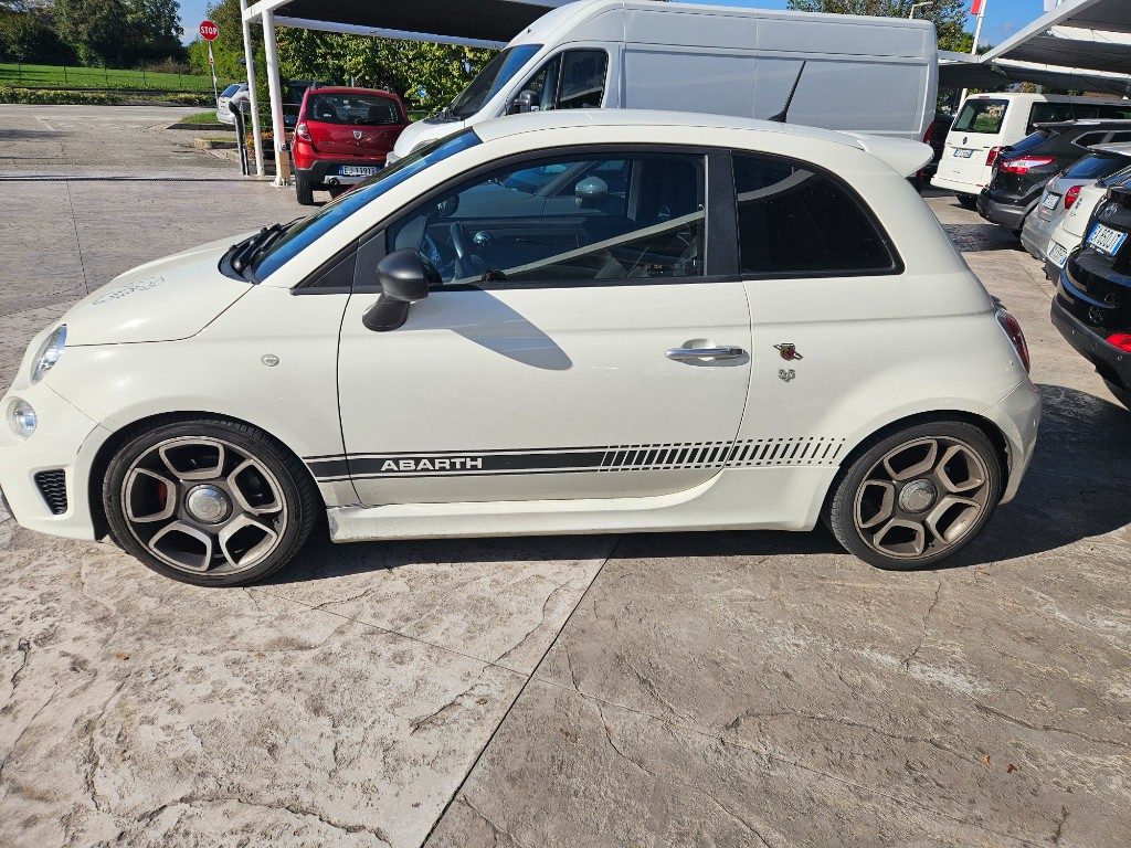 ABARTH 500 1.4 Turbo T-Jet Custom - 6