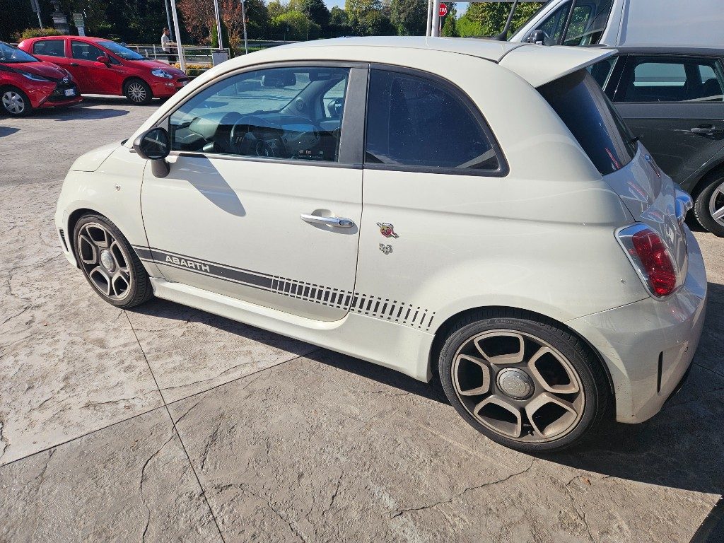 ABARTH 500 1.4 Turbo T-Jet Custom - 10