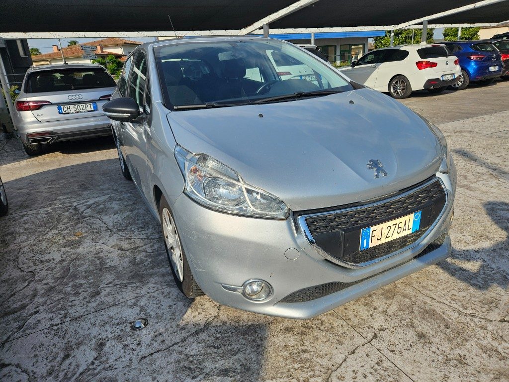 PEUGEOT 208 1.4 8V HDi 68CV 5p. Allure - 14