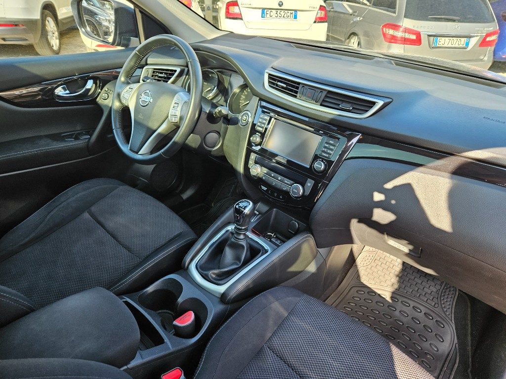 NISSAN Qashqai 1.6 dCi 4WD Tekna - 3