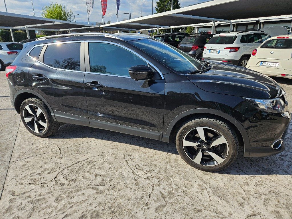 NISSAN Qashqai 1.6 dCi 4WD Tekna - 5