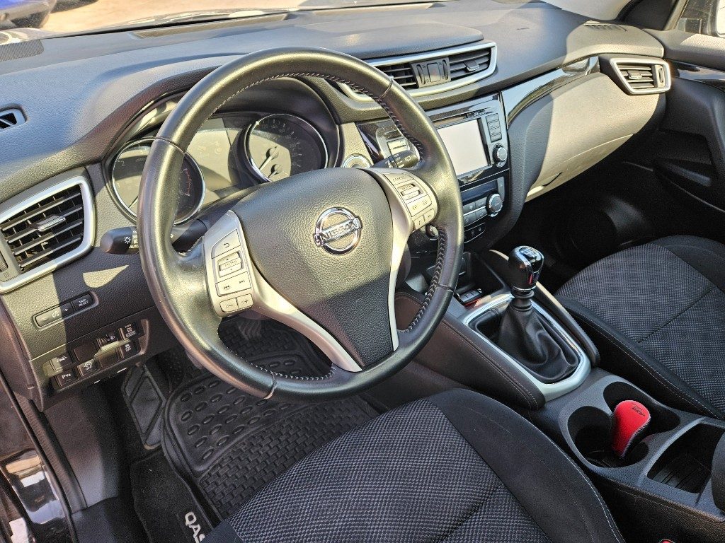 NISSAN Qashqai 1.6 dCi 4WD Tekna - 22