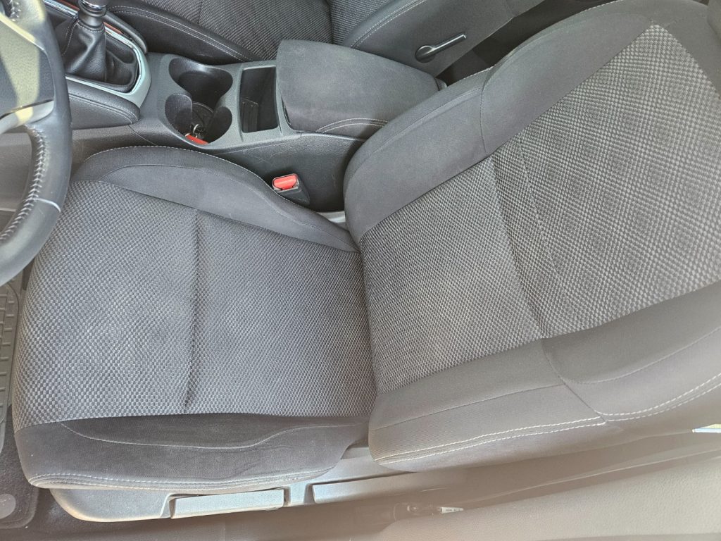 NISSAN Qashqai 1.6 dCi 4WD Tekna - 29