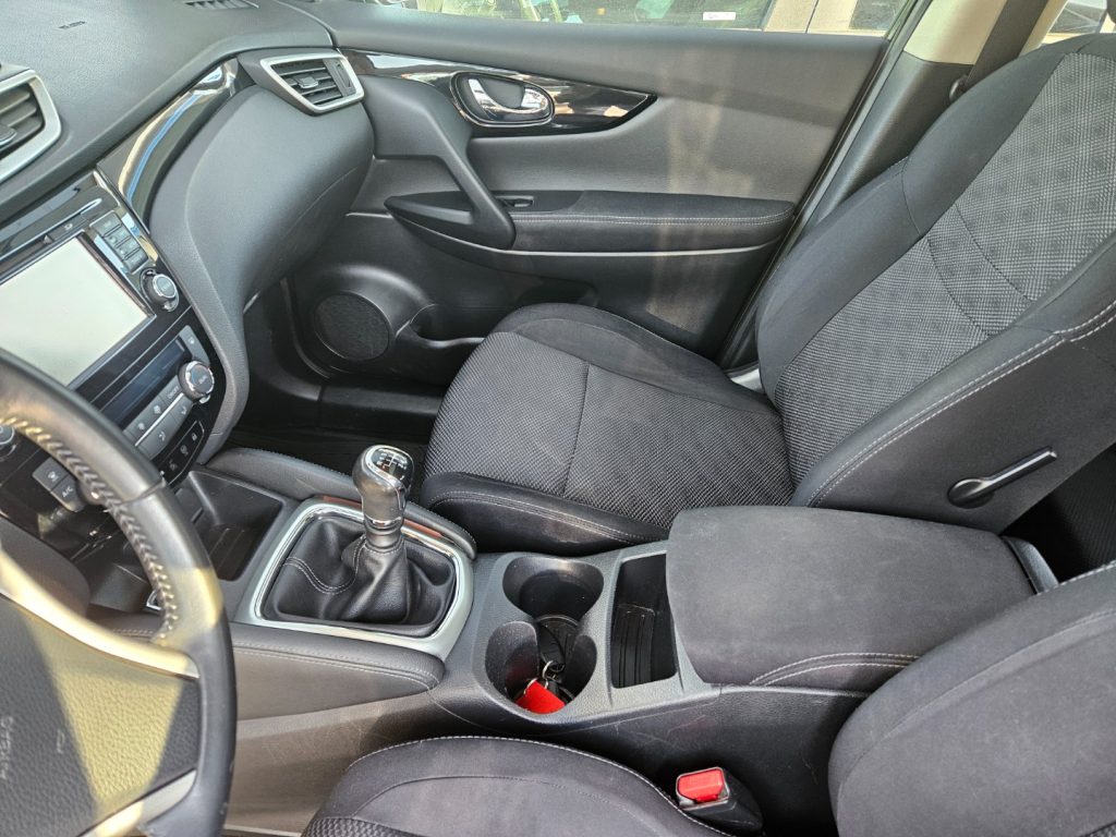 NISSAN Qashqai 1.6 dCi 4WD Tekna - 31
