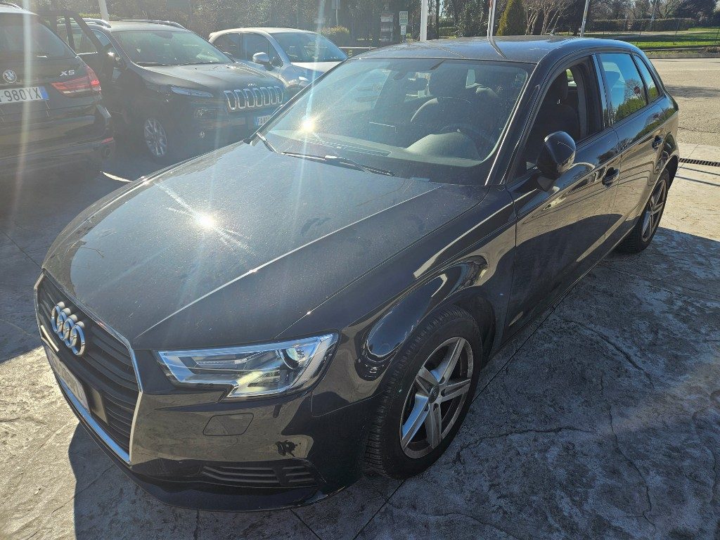 AUDI A3 SPB 35 TDI S tronic Advanced BLACK EDITION - 12