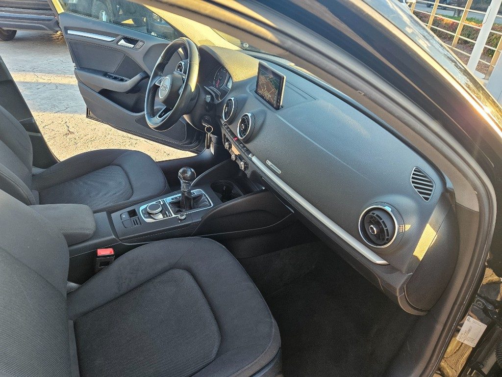 AUDI A3 SPB 35 TDI S tronic Advanced BLACK EDITION - 18