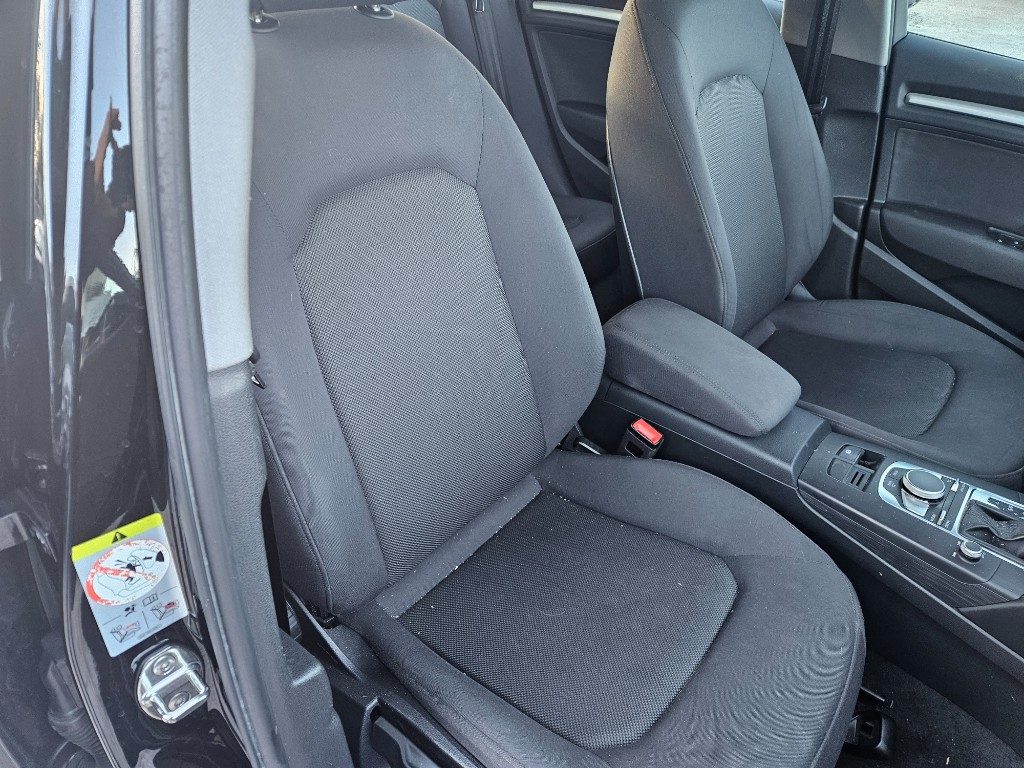 AUDI A3 SPB 35 TDI S tronic Advanced BLACK EDITION - 6