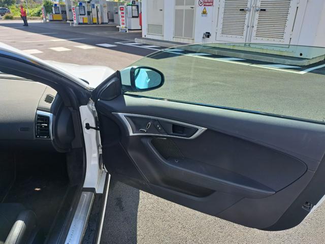 JAGUAR F-TYPE 2.0 AUT. COUPÉ R-DYNAMIC BLACK - foto 37