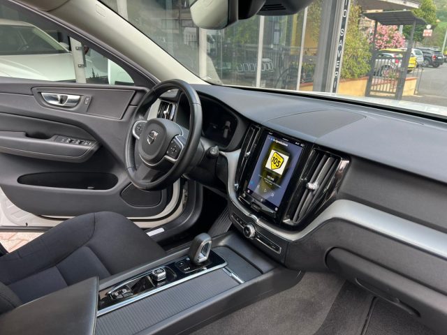VOLVO XC60 B4 (D) AUTOMATICO CORE - foto 9