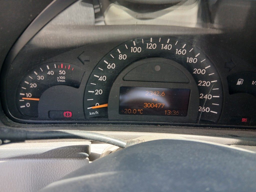 Immagine di MERCEDES-BENZ C 270 CDI cat Elegance del 07/2003 km 300477
