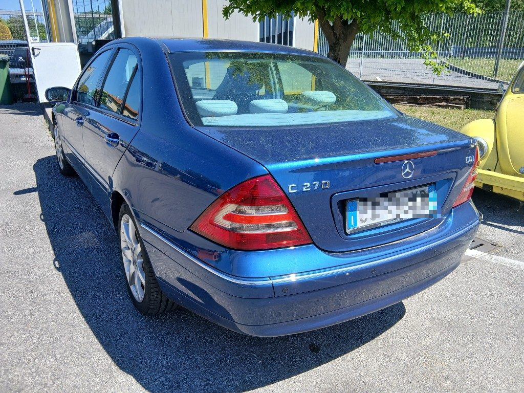 Immagine di MERCEDES-BENZ C 270 CDI cat Elegance del 07/2003 km 300477