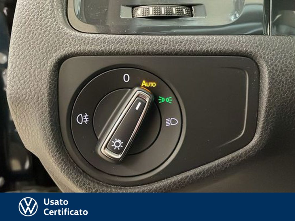 immagine usato VOLKSWAGEN Golf 5p 1.6 tdi sport 115cv
