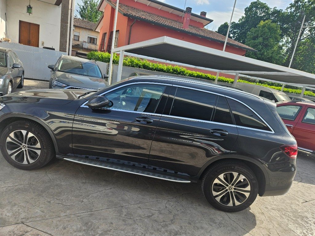 MERCEDES-BENZ GLC 220 d 4Matic Executive - 8