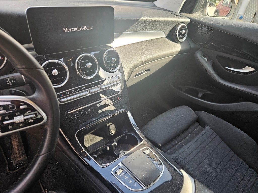 MERCEDES-BENZ GLC 220 d 4Matic Executive - 11