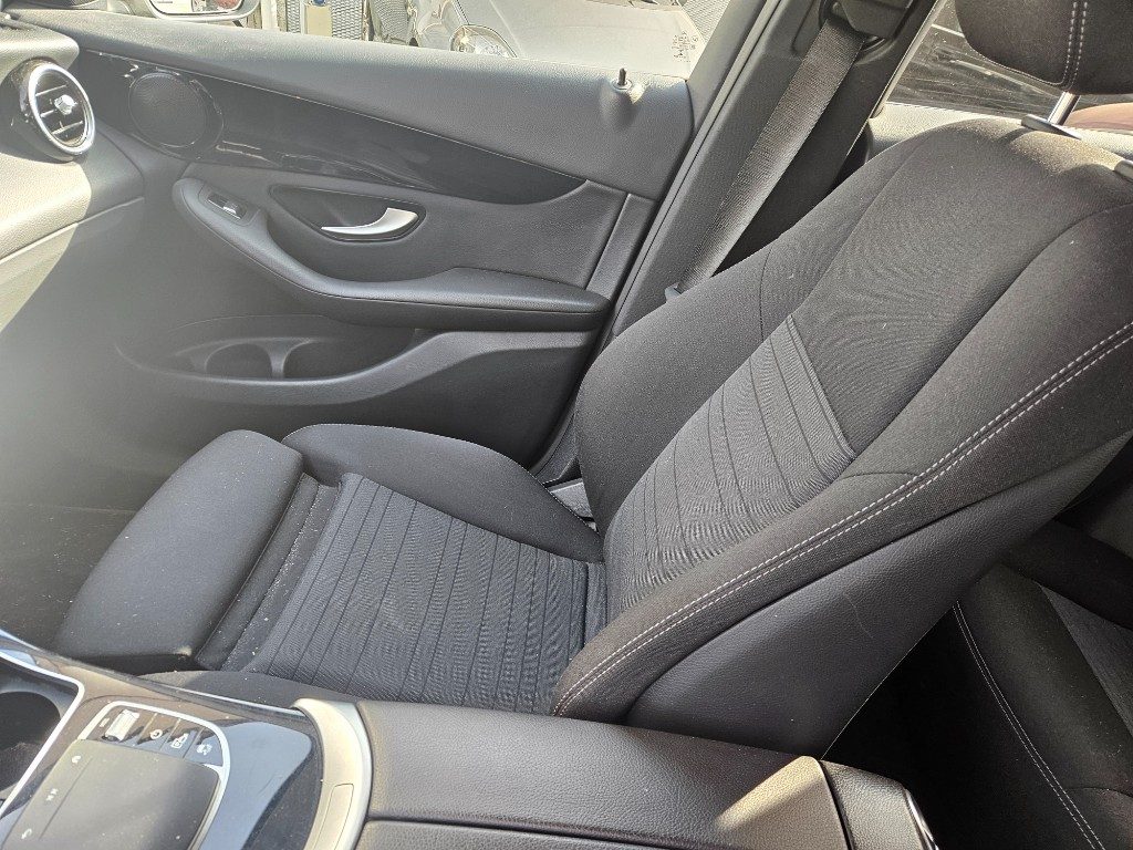 MERCEDES-BENZ GLC 220 d 4Matic Executive - 12