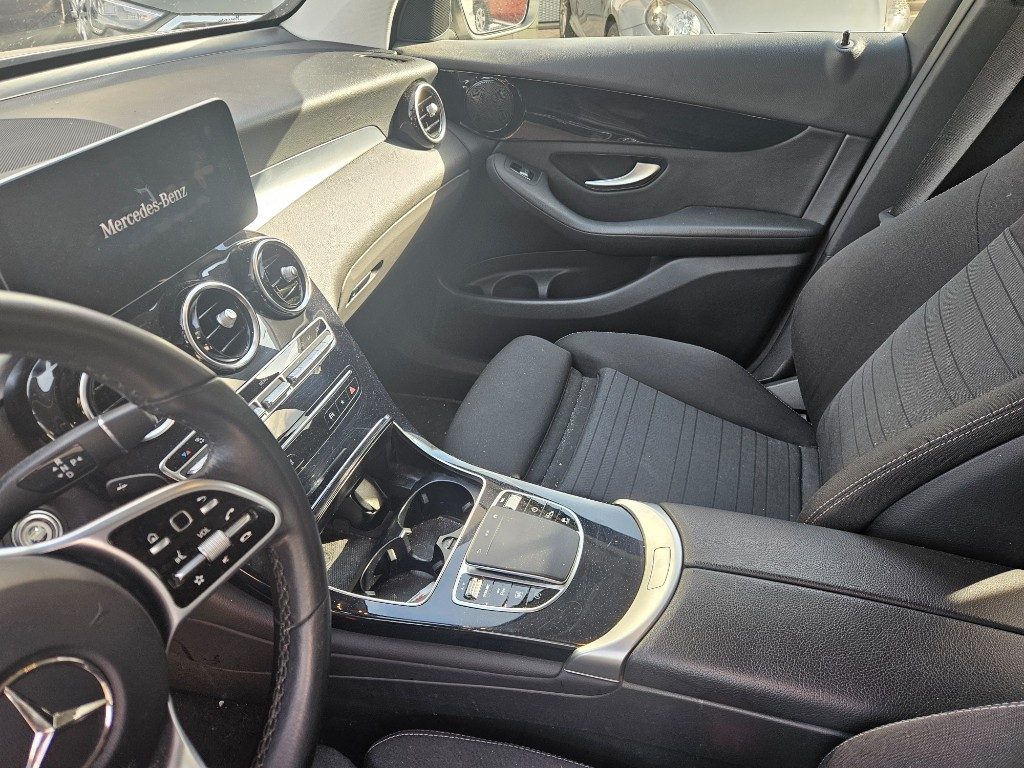 MERCEDES-BENZ GLC 220 d 4Matic Executive - 13