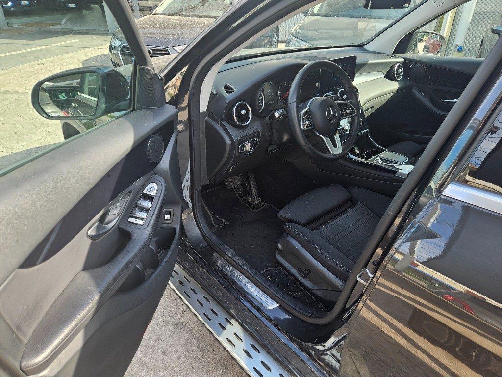 MERCEDES-BENZ GLC 220 d 4Matic Executive - 15