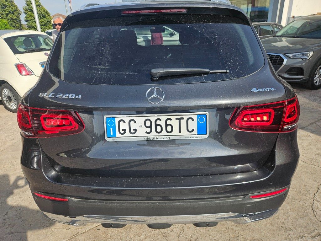 MERCEDES-BENZ GLC 220 d 4Matic Executive - 21