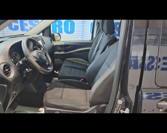MERCEDES-BENZ VITO 114 CDI LONG TOURER PRO AUTO-DET - foto 25