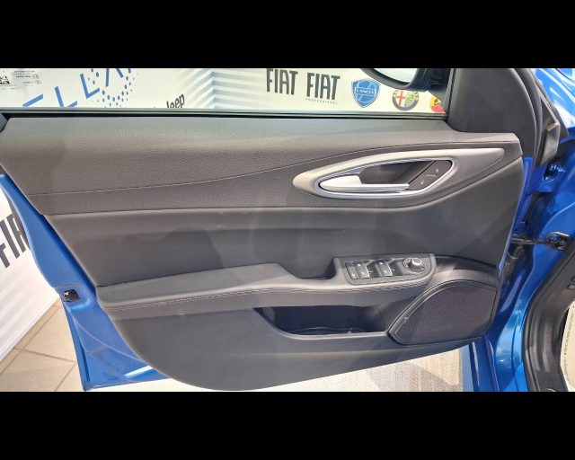 ALFA ROMEO GIULIA 2.0 T SPRINT Q4 280CV AUTO - foto 31